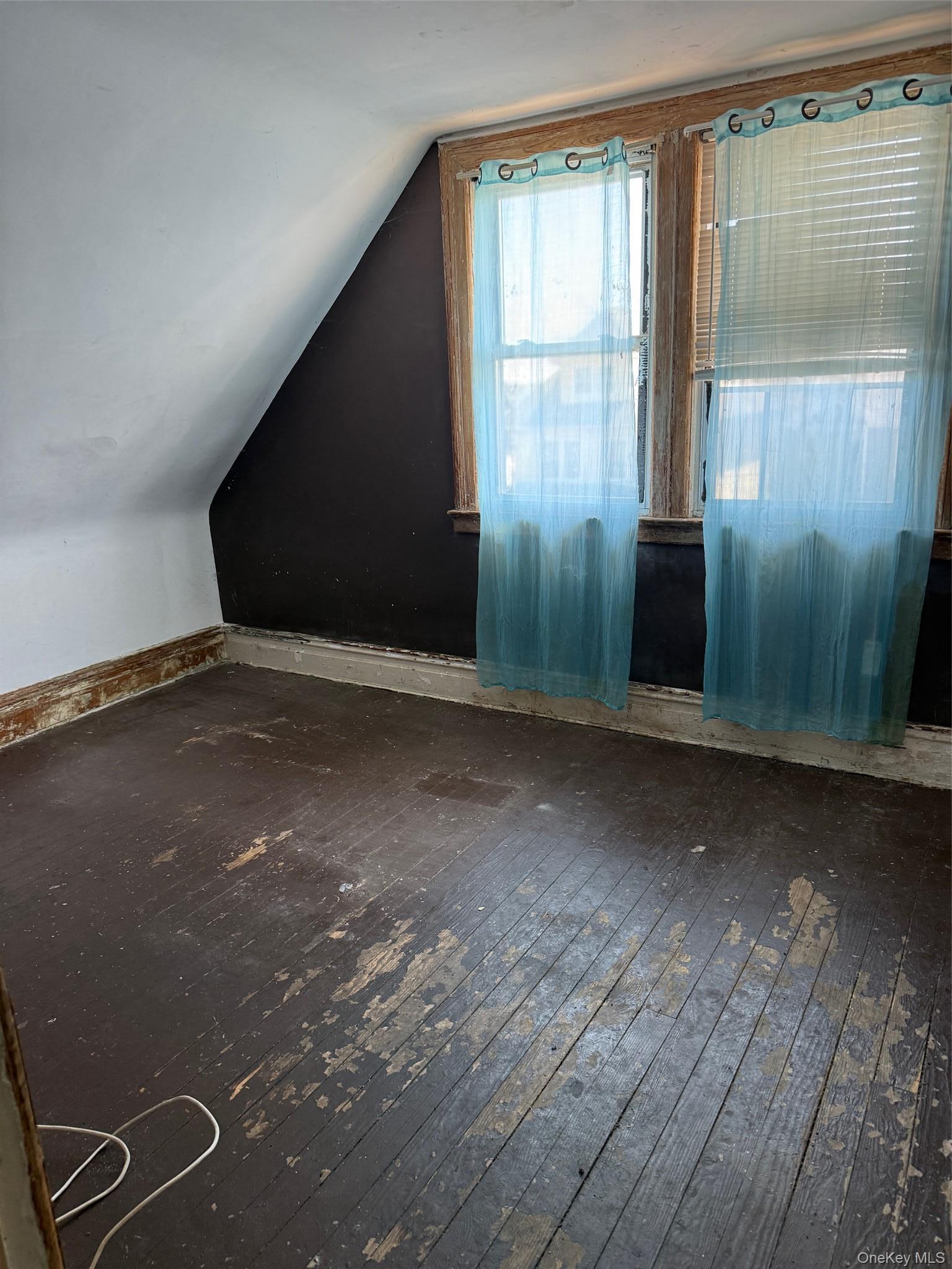 Single Family Burchell  Queens, NY 11692, MLS-994941-38