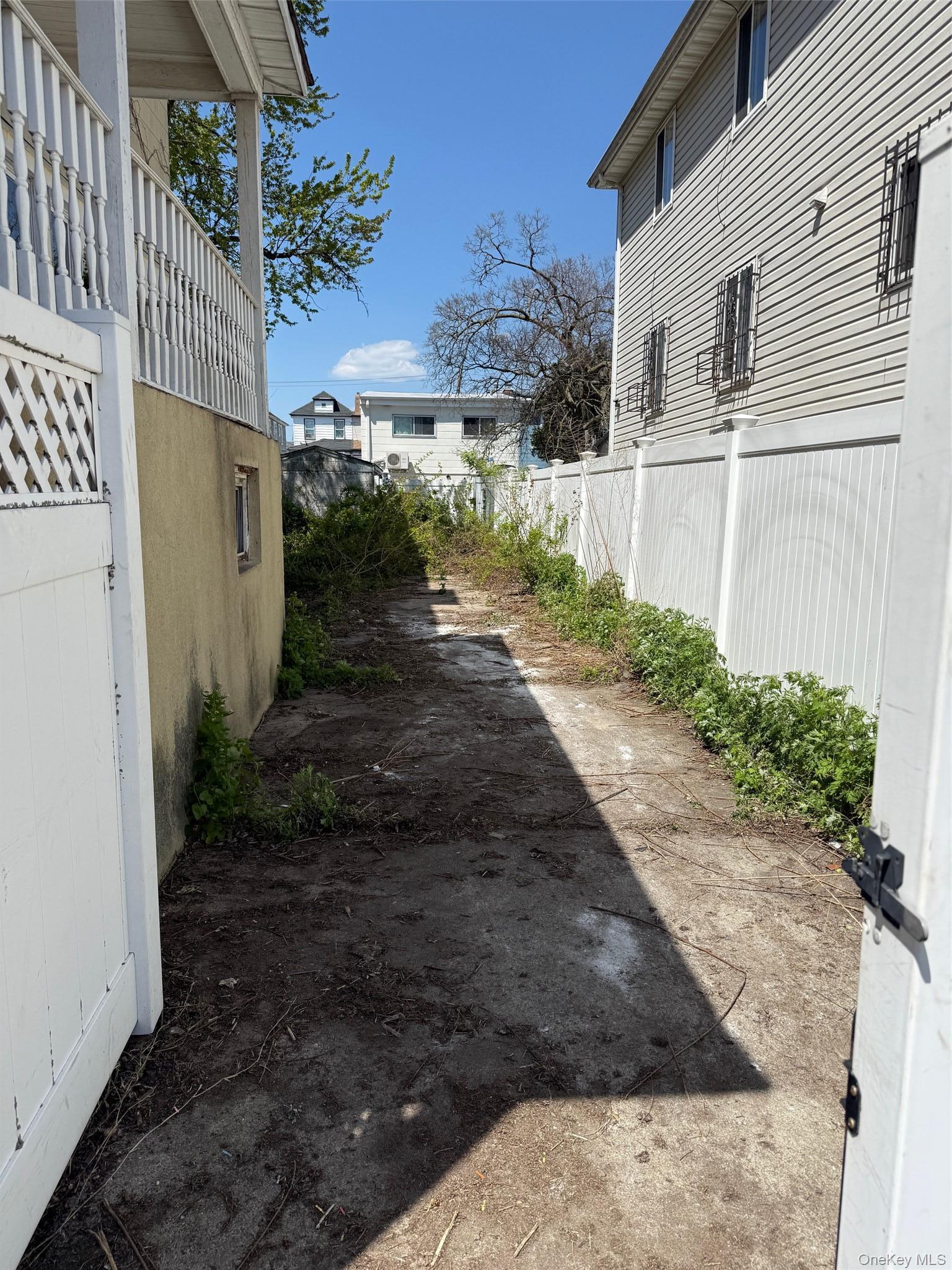 Single Family Burchell  Queens, NY 11692, MLS-994941-39