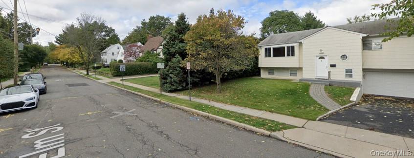 Single Family Elm Street  Nassau County, NY 11021, MLS-994967-15