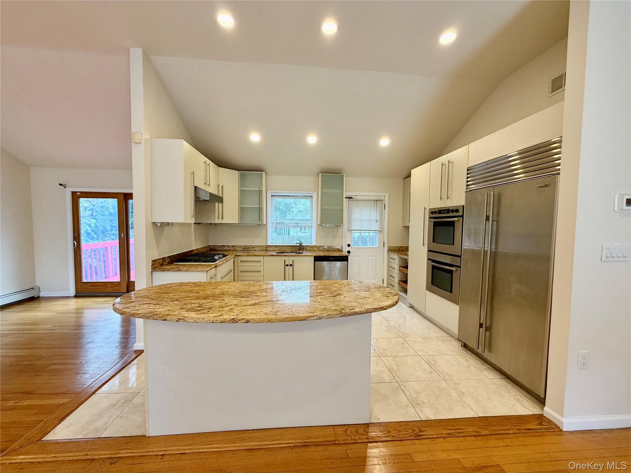 Single Family Elm Street  Nassau County, NY 11021, MLS-994967-8