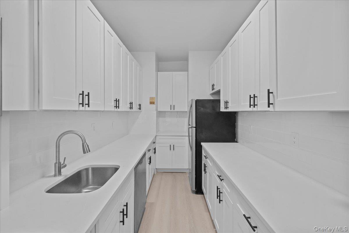 Apartment Seaman Manhattan, NY 10034, MLS-994970-4