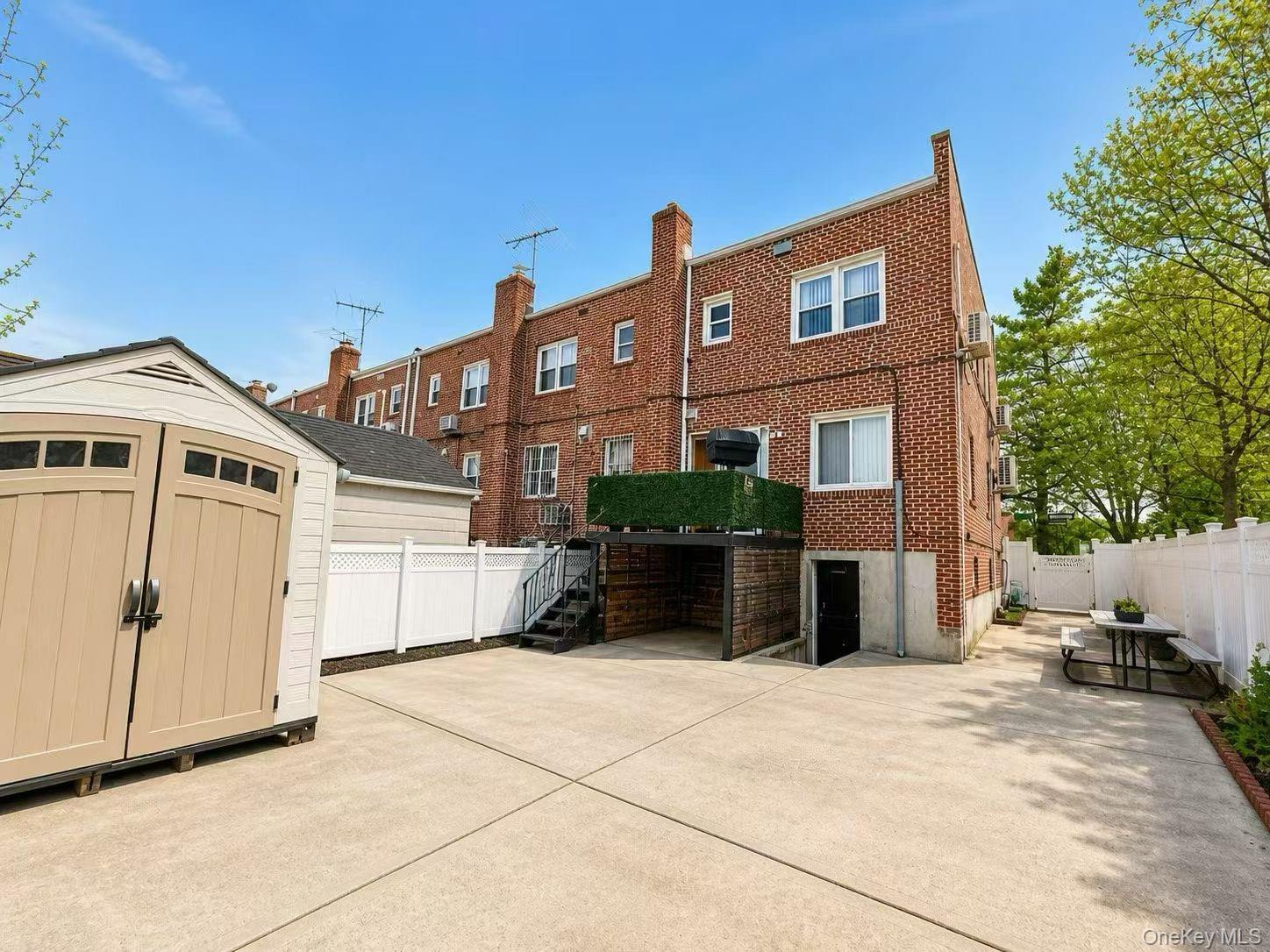 Single Family 167th  Queens, NY 11366, MLS-994972-2