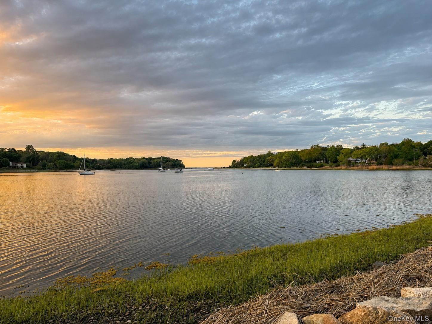 Single Family Shore Road  Suffolk County, NY 11733, MLS-994993-37