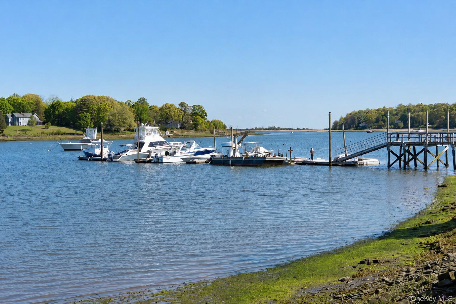 Single Family Shore Road  Suffolk County, NY 11733, MLS-994993-39