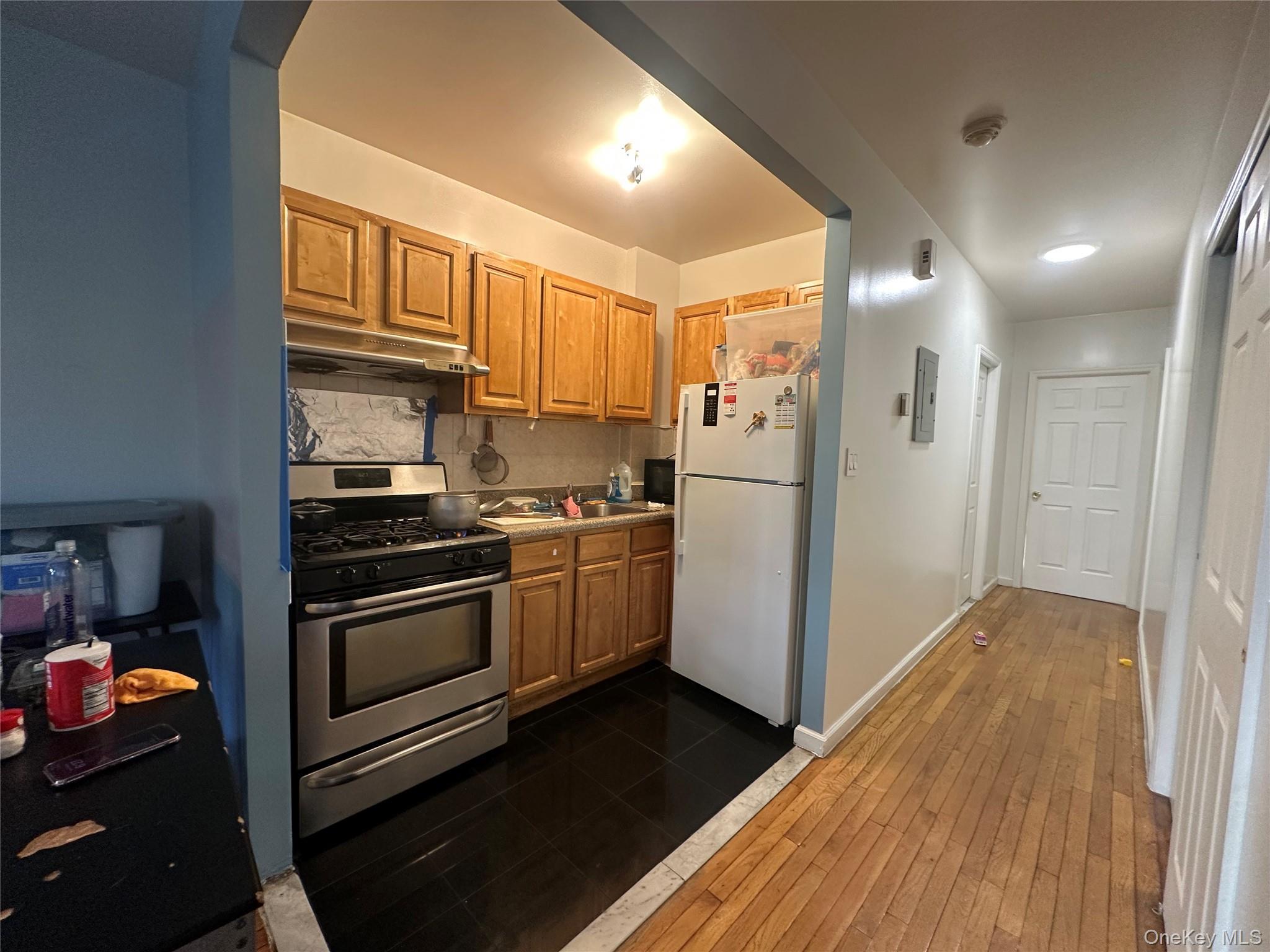 Single Family Britton Avenue  Queens, NY 11373, MLS-995004-4