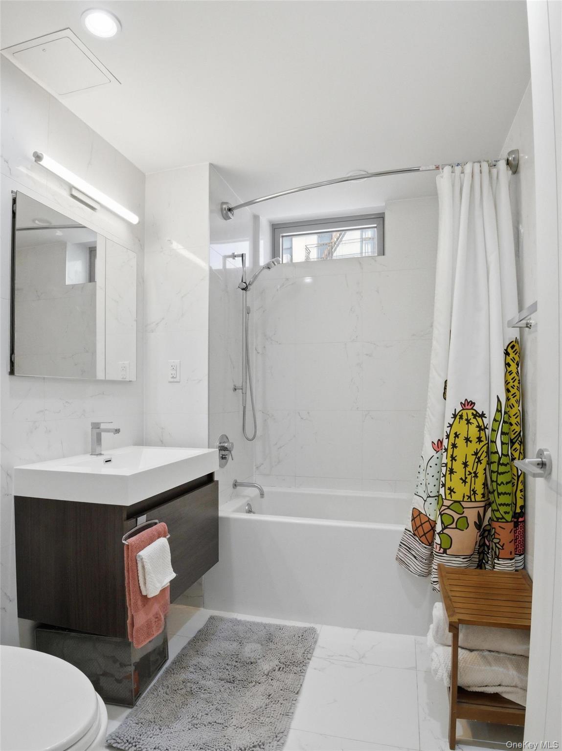 Condo Pinehurst  Manhattan, NY 10033, MLS-995018-12