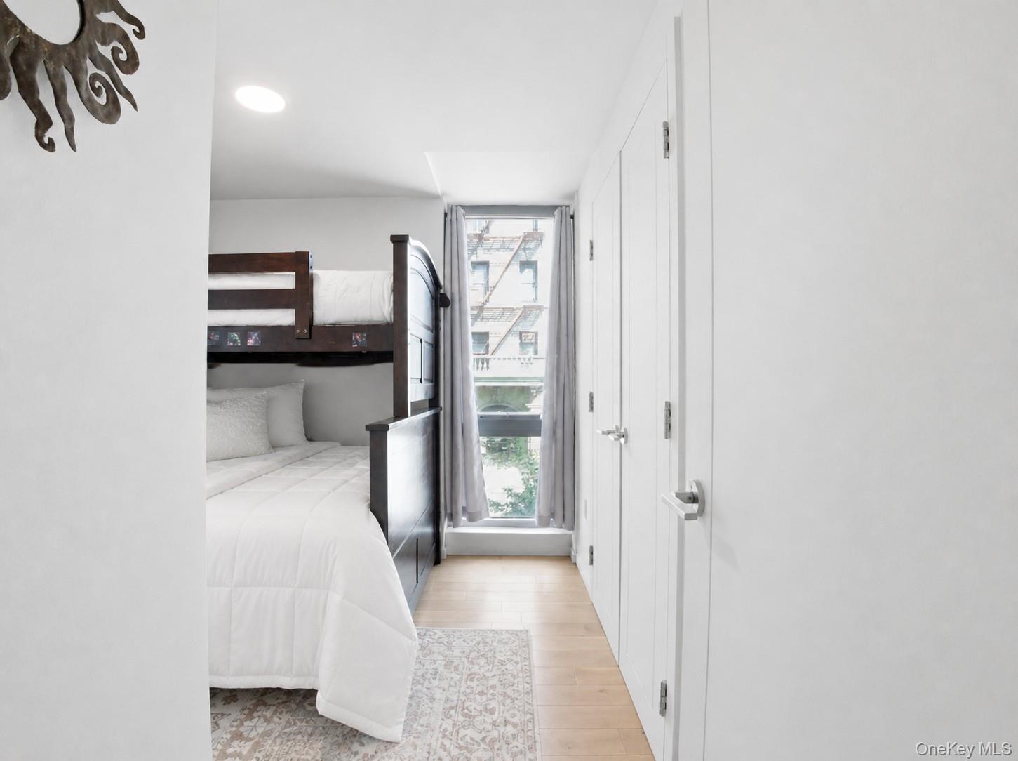 Condo Pinehurst  Manhattan, NY 10033, MLS-995018-13