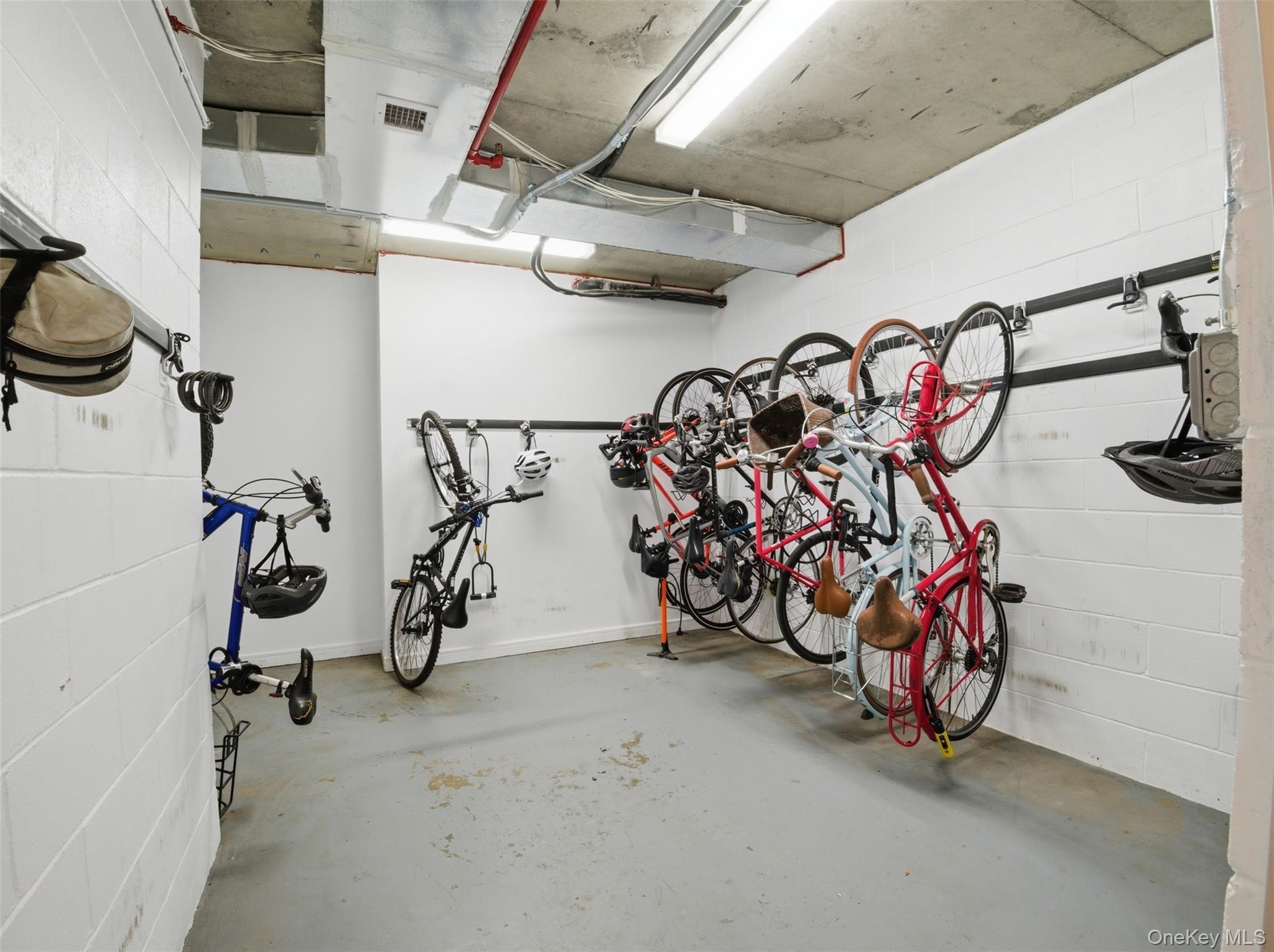 Condo Pinehurst  Manhattan, NY 10033, MLS-995018-26