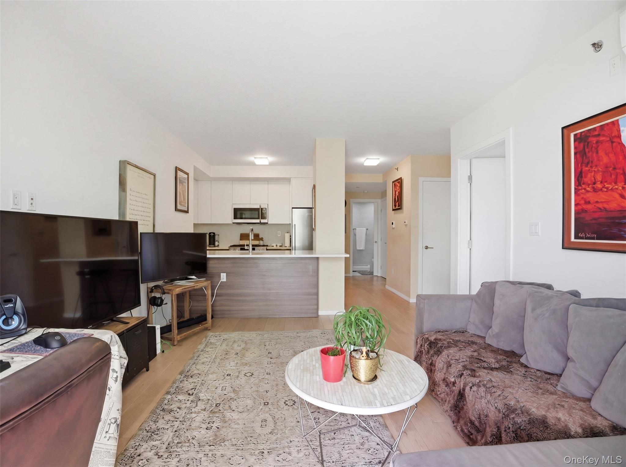 Condo Pinehurst  Manhattan, NY 10033, MLS-995018-6
