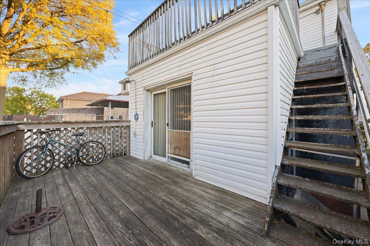 Single Family Waterbury  Bronx, NY 10465, MLS-995023-15