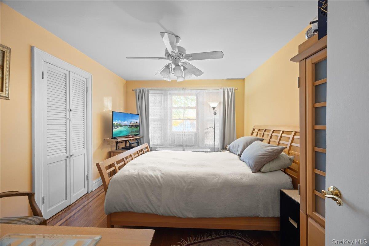 Single Family Waterbury  Bronx, NY 10465, MLS-995023-19