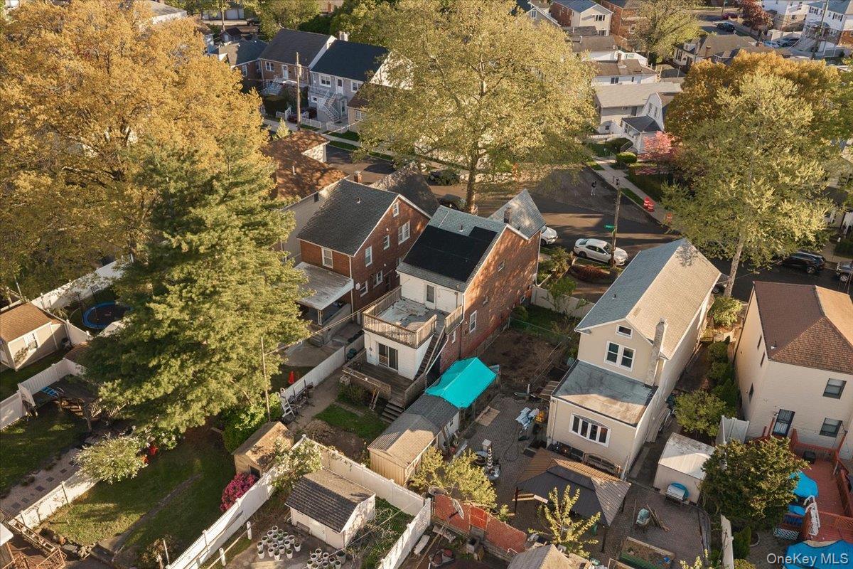 Single Family Waterbury  Bronx, NY 10465, MLS-995023-35