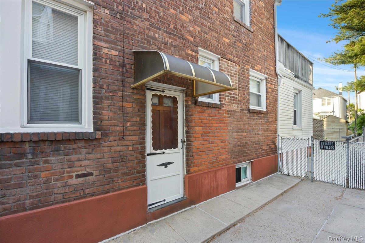 Single Family Waterbury  Bronx, NY 10465, MLS-995023-4