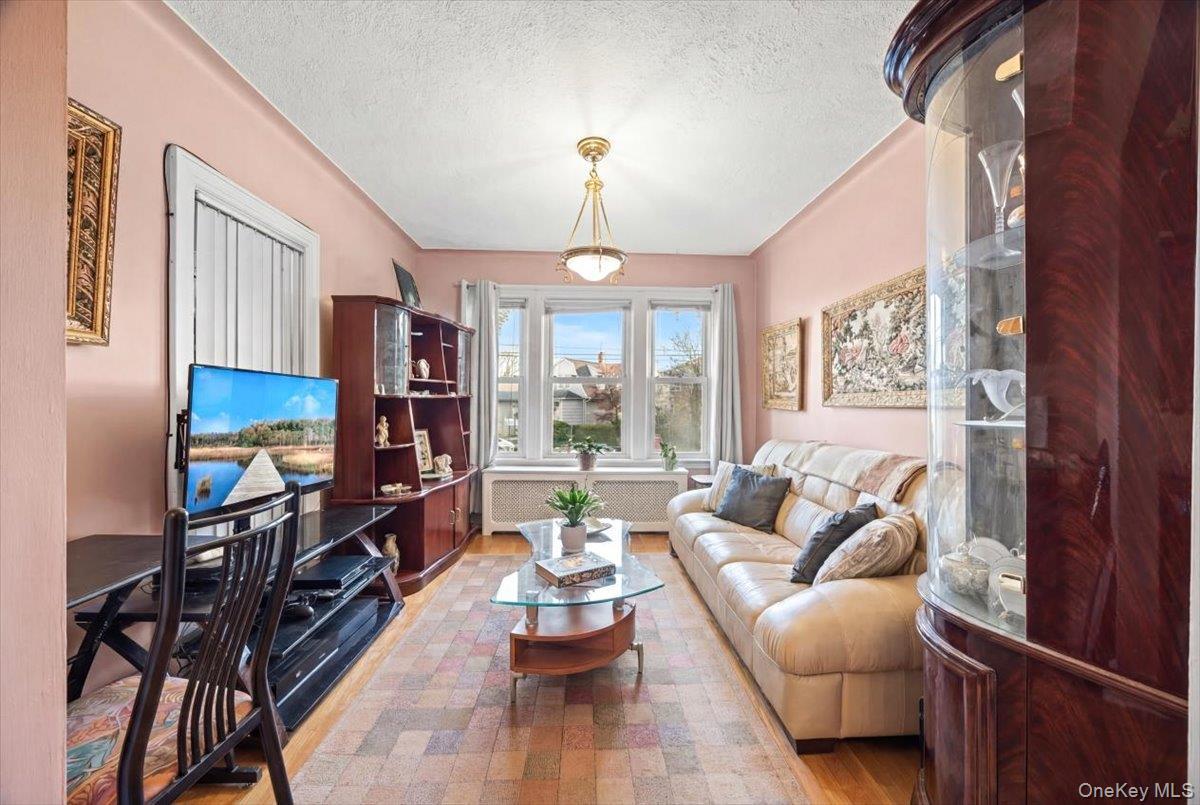 Single Family Waterbury  Bronx, NY 10465, MLS-995023-9