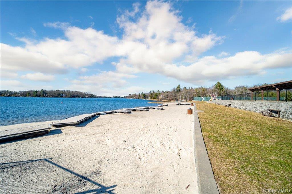 Single Family Chester Street Sullivan County, NY 12775, MLS-995033-39