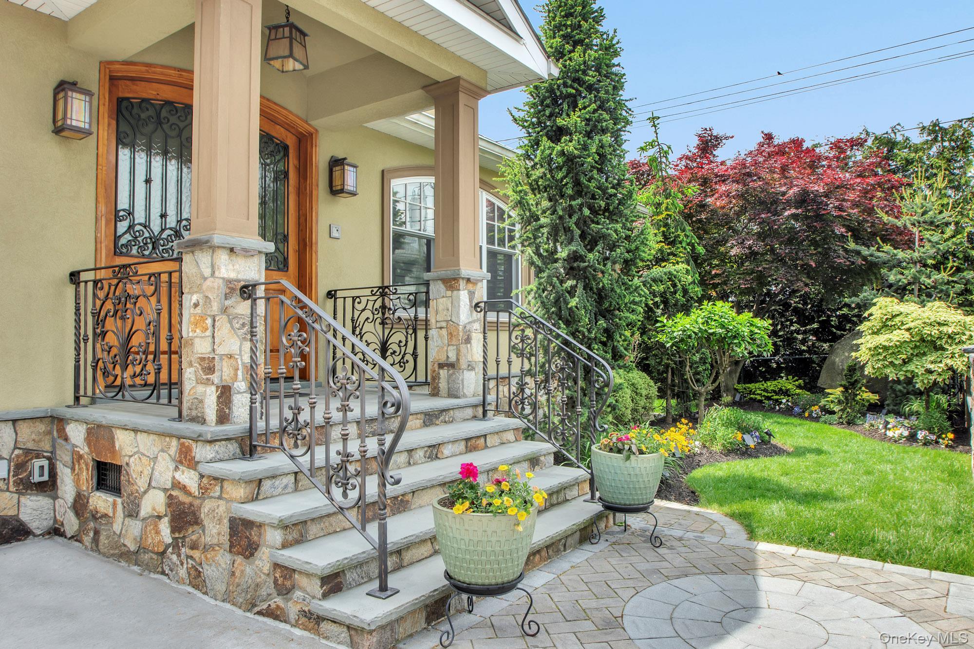 Single Family 11th Avenue Queens, NY 11357, MLS-995044-2