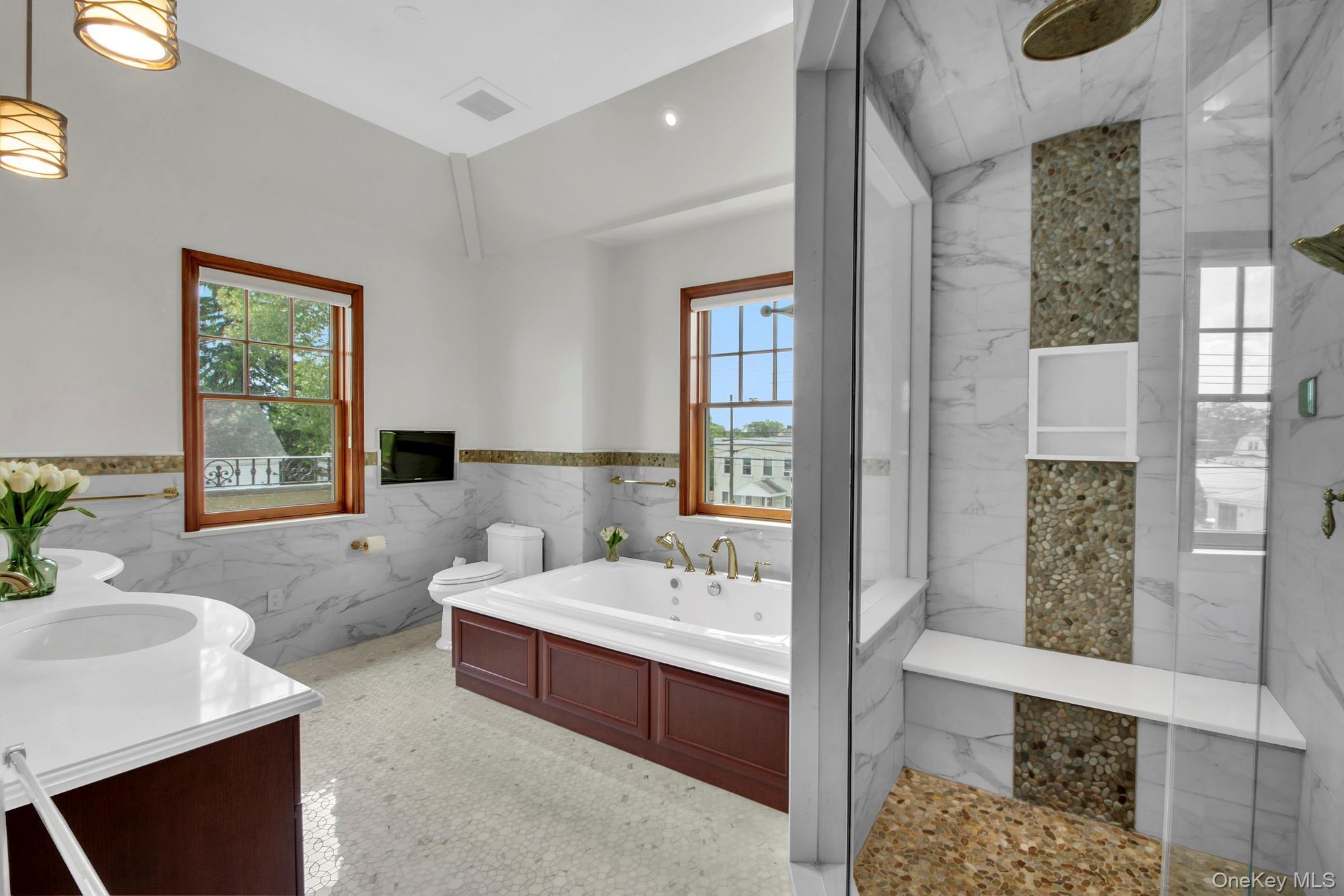 Single Family 11th Avenue Queens, NY 11357, MLS-995044-25