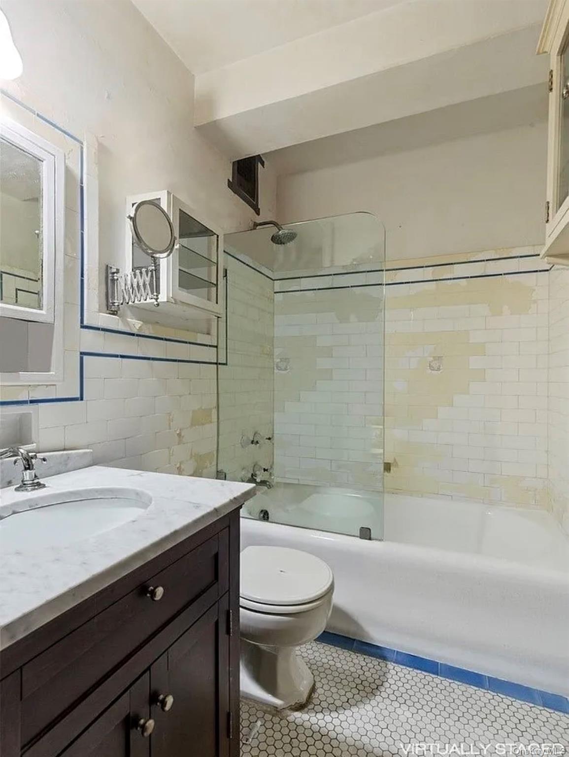 Coop W 57th Street  Manhattan, NY 10019, MLS-995045-4