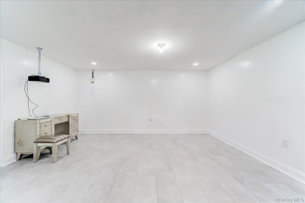 Single Family Colonial Drive  Orange County, NY 12553, MLS-995059-37