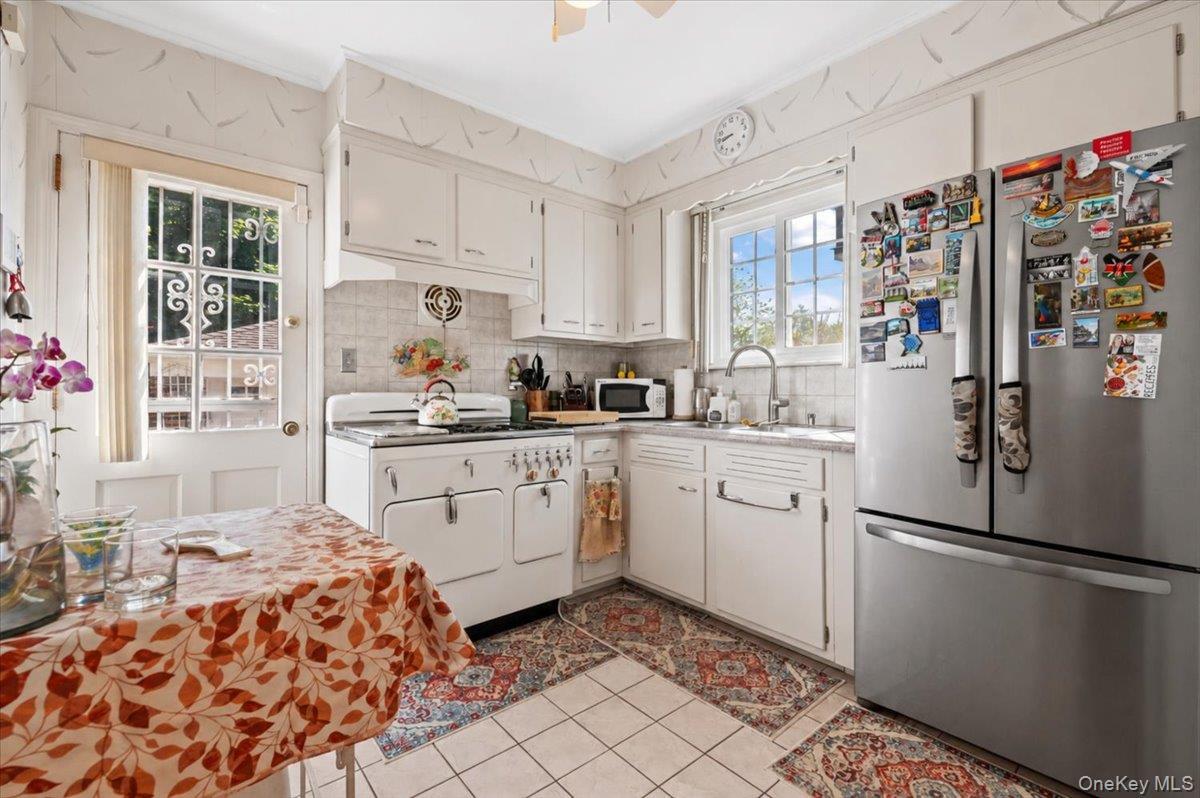 Single Family Dalny Road Queens, NY 11432, MLS-995096-7
