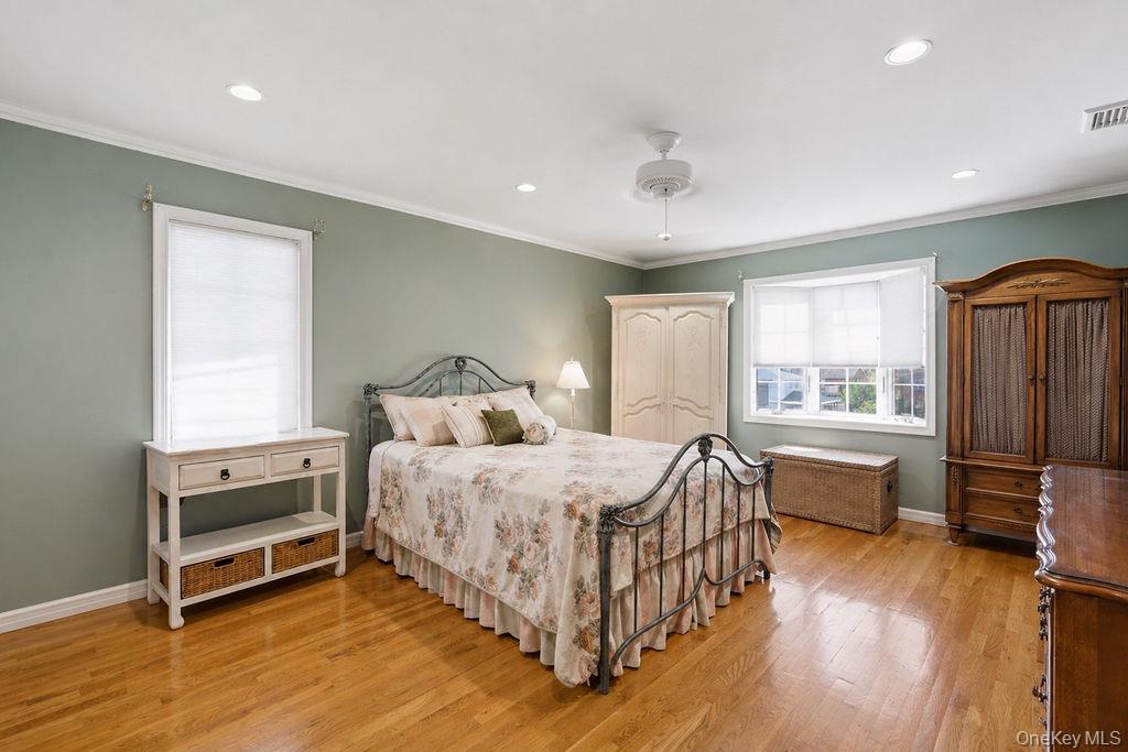 Single Family 160th Avenue Queens, NY 11414, MLS-995103-16