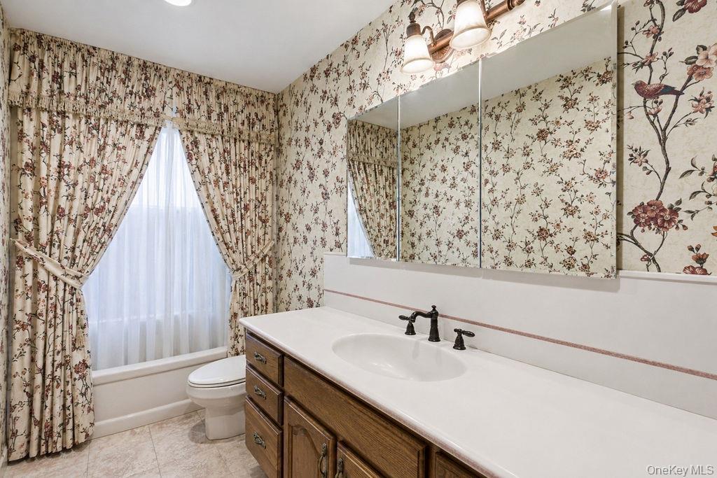 Single Family 160th Avenue Queens, NY 11414, MLS-995103-19