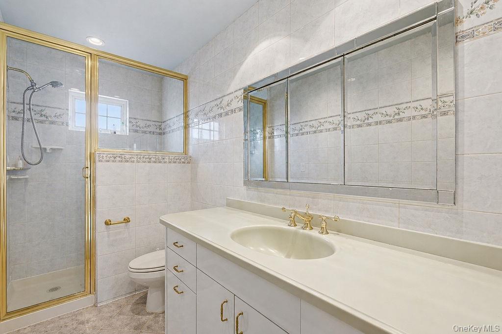 Single Family 160th Avenue Queens, NY 11414, MLS-995103-20