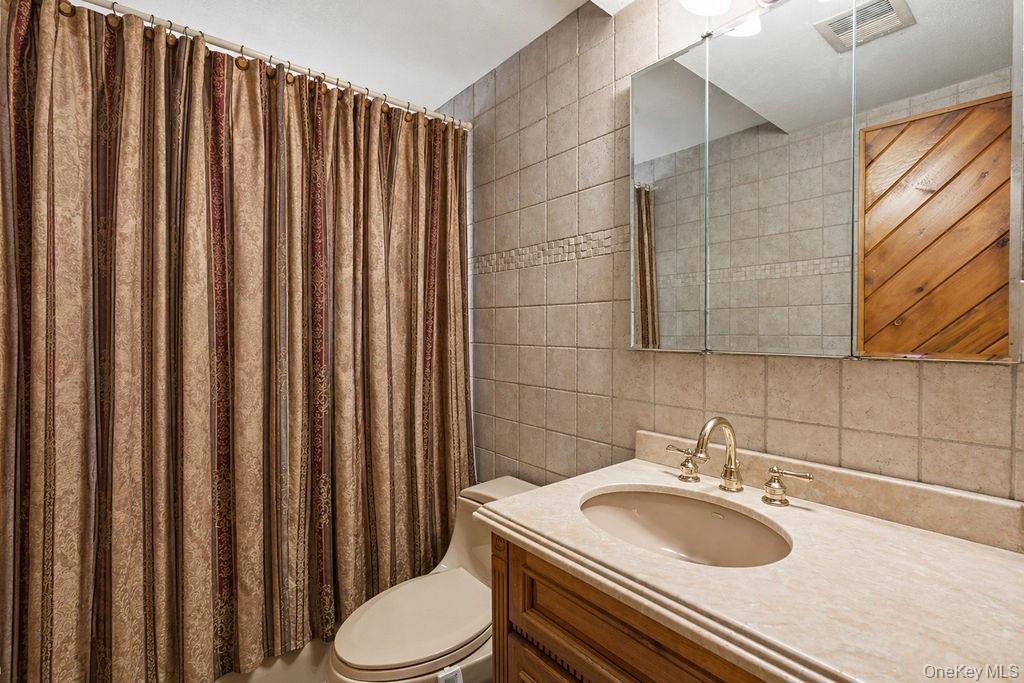 Single Family 160th Avenue Queens, NY 11414, MLS-995103-21