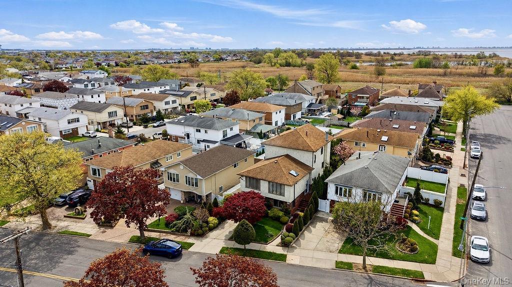 Single Family 160th Avenue Queens, NY 11414, MLS-995103-37