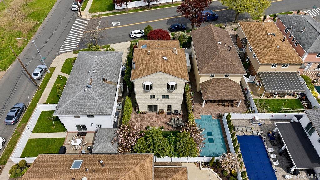 Single Family 160th Avenue Queens, NY 11414, MLS-995103-39