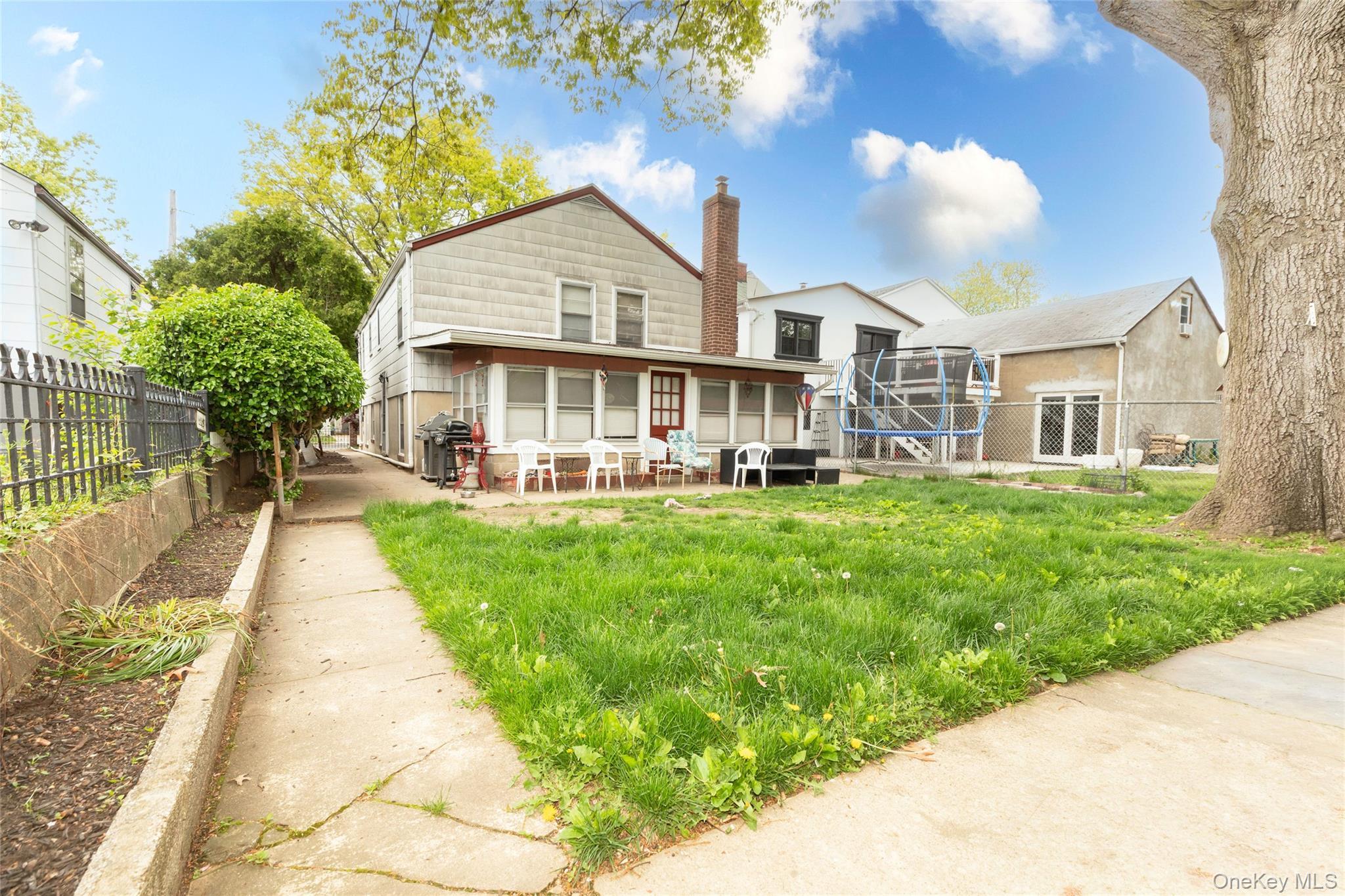 Single Family Fordham  Bronx, NY 10464, MLS-995155-19