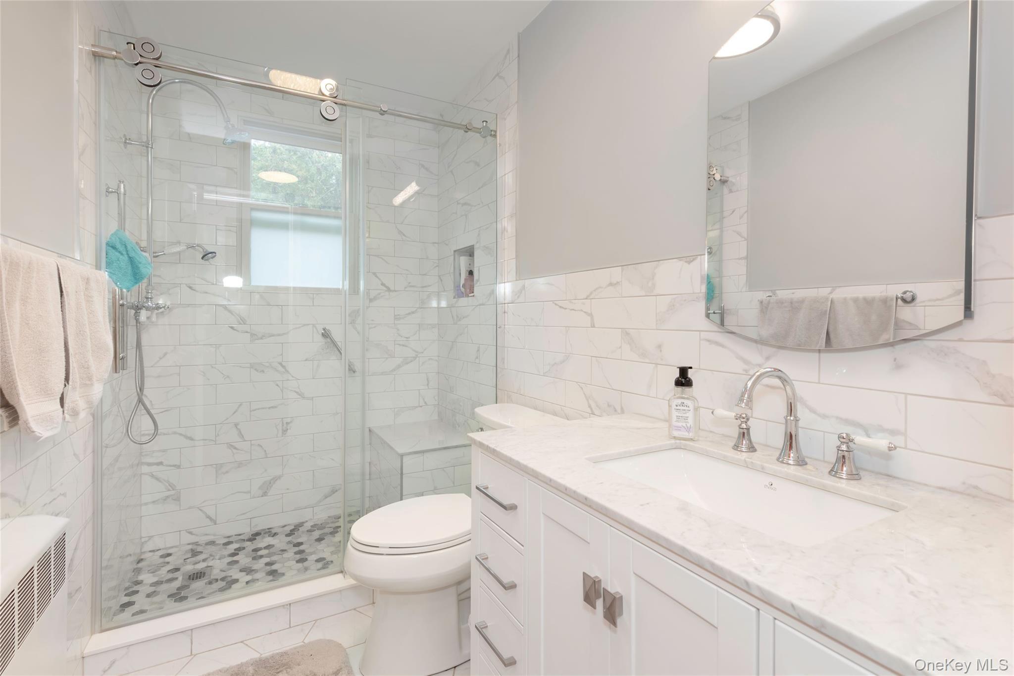 Single Family Fordham Bronx, NY 10464, MLS-995155-8