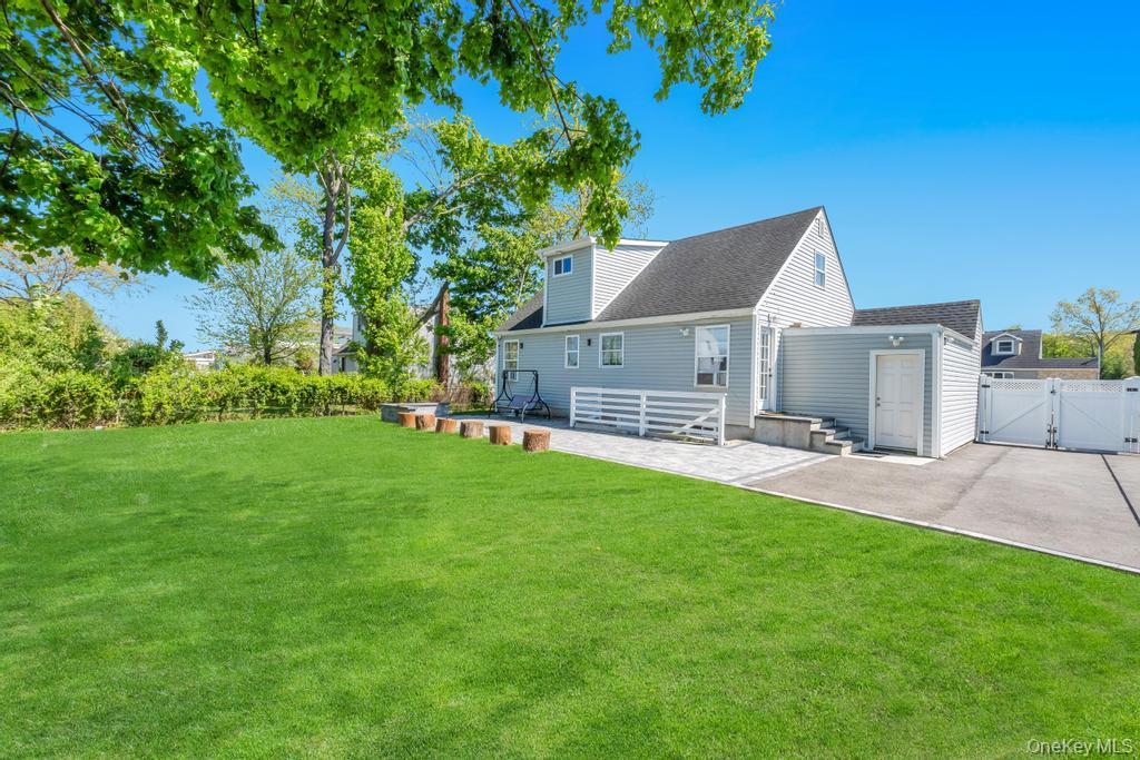 Single Family N Rutherford Avenue  Nassau County, NY 11758, MLS-995177-28