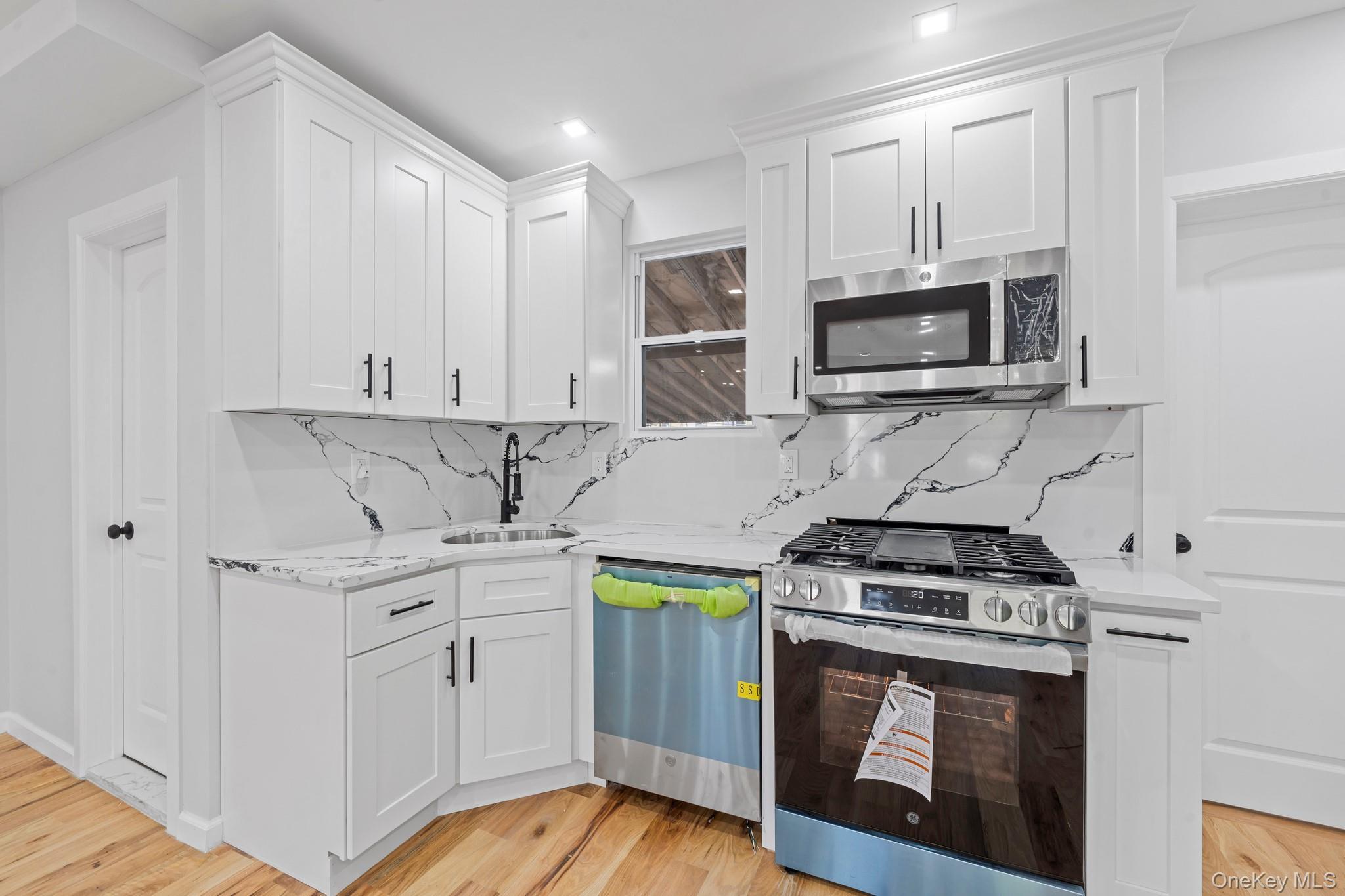 Single Family Crosby  Brooklyn, NY 11207, MLS-995178-4