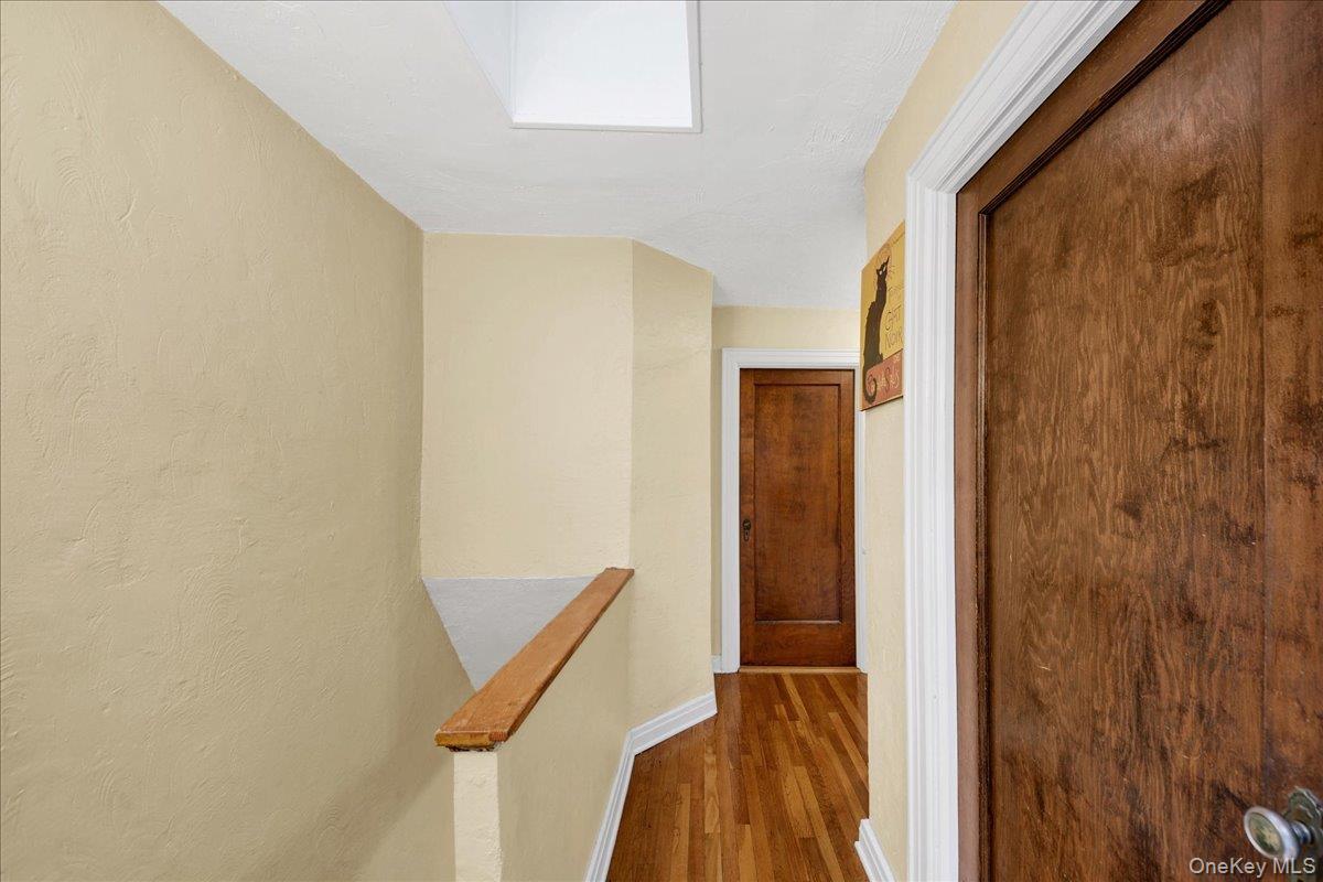 Single Family Tenbroeck  Bronx, NY 10461, MLS-995180-16