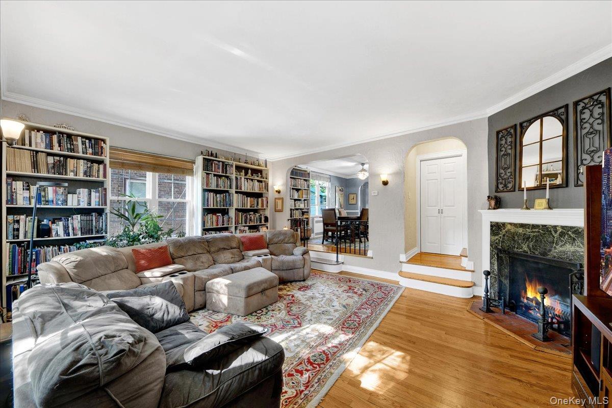 Single Family Tenbroeck  Bronx, NY 10461, MLS-995180-6