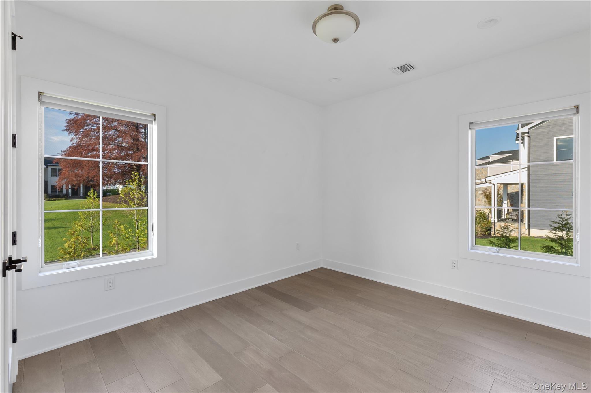 Single Family Sequoia Circle Nassau County, NY 11030, MLS-995204-33