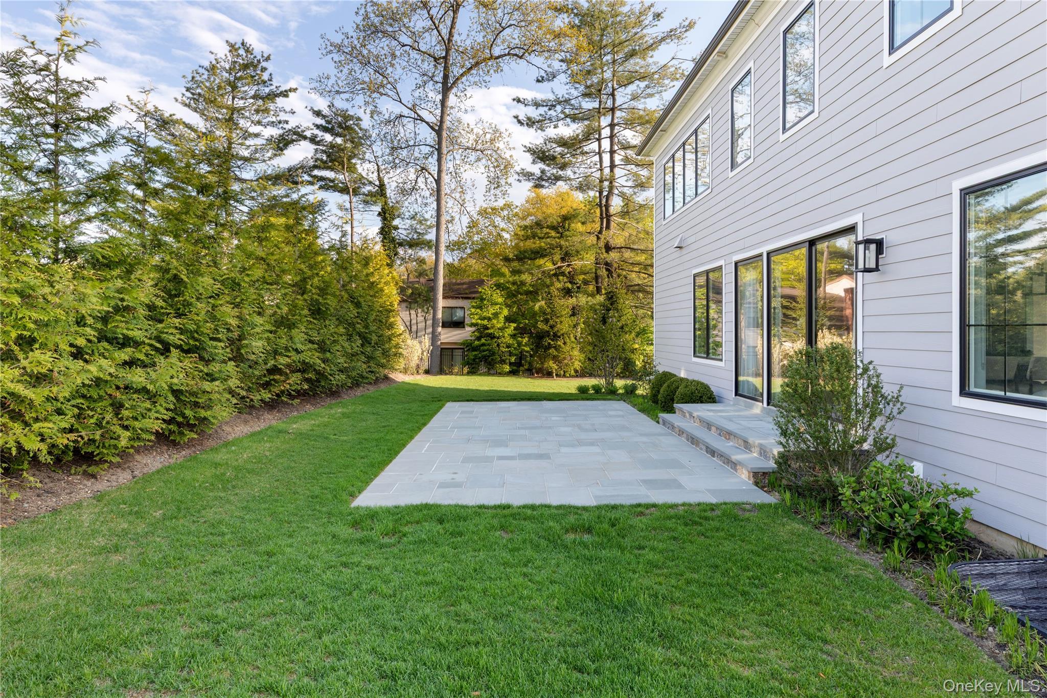Single Family Sequoia Circle Nassau County, NY 11030, MLS-995204-44