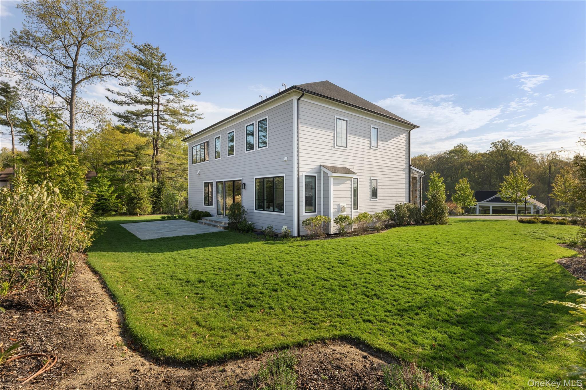 Single Family Sequoia Circle Nassau County, NY 11030, MLS-995204-46