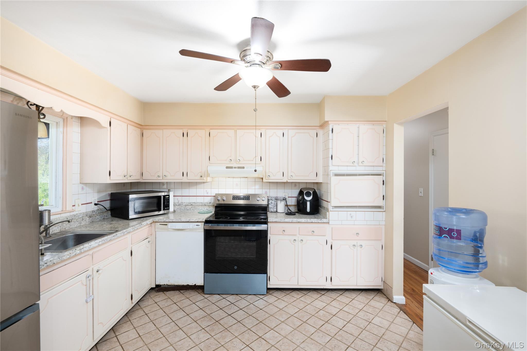 Single Family Quarry Drive Dutchess County, NY 12590, MLS-995226-11