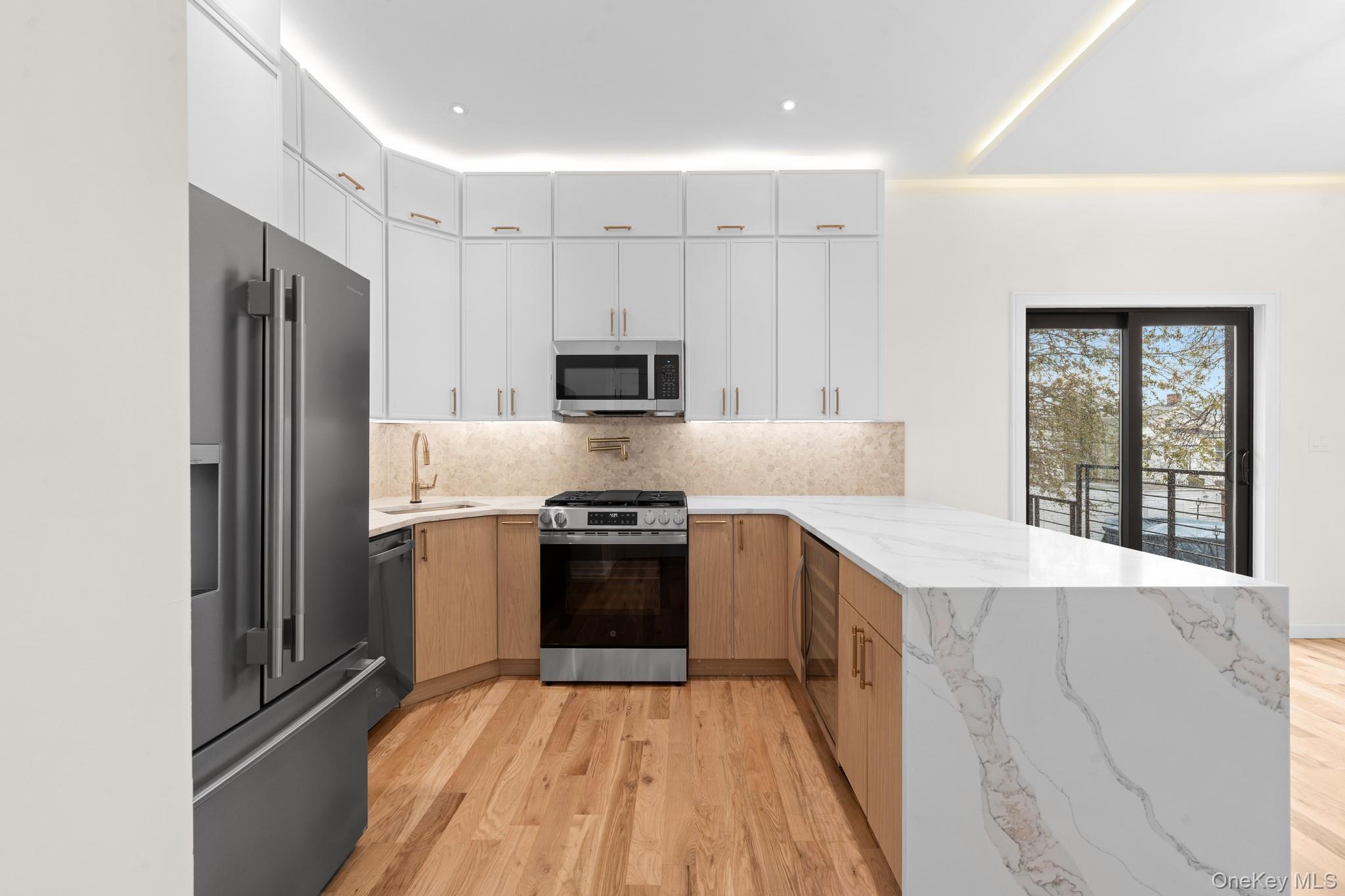 Single Family Sunnyside  Brooklyn, NY 11207, MLS-995244-5
