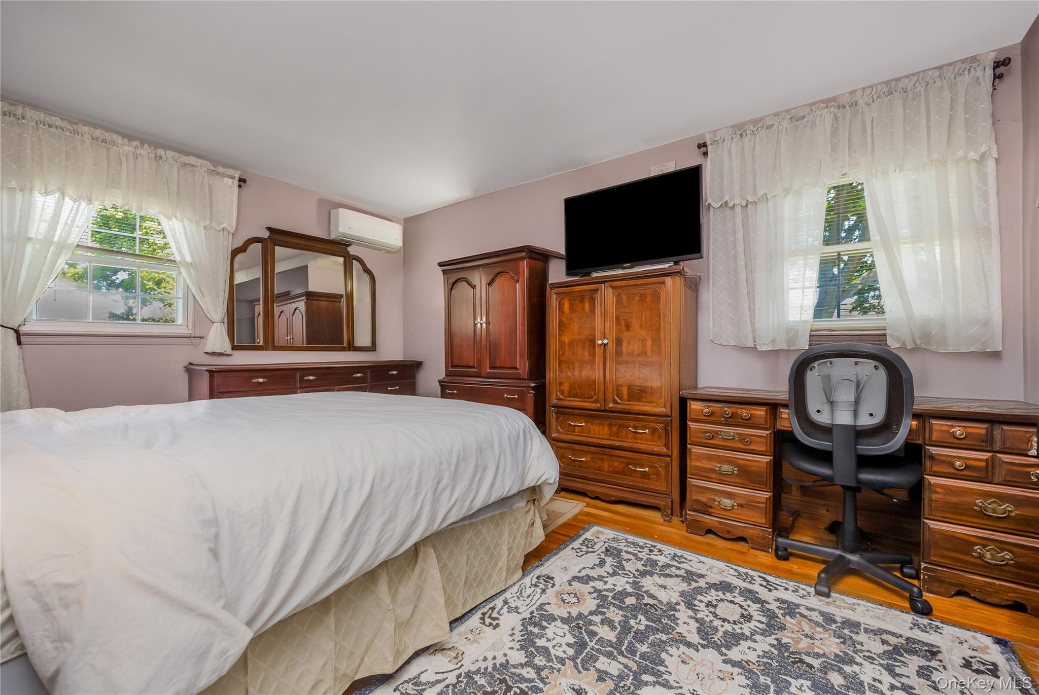Single Family Leanore  Suffolk County, NY 11735, MLS-995273-14