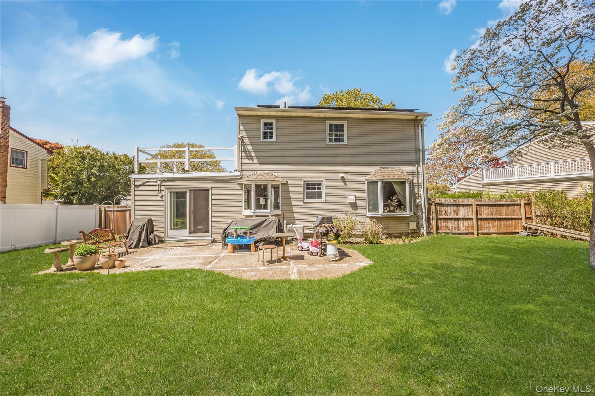 Single Family Leanore  Suffolk County, NY 11735, MLS-995273-24