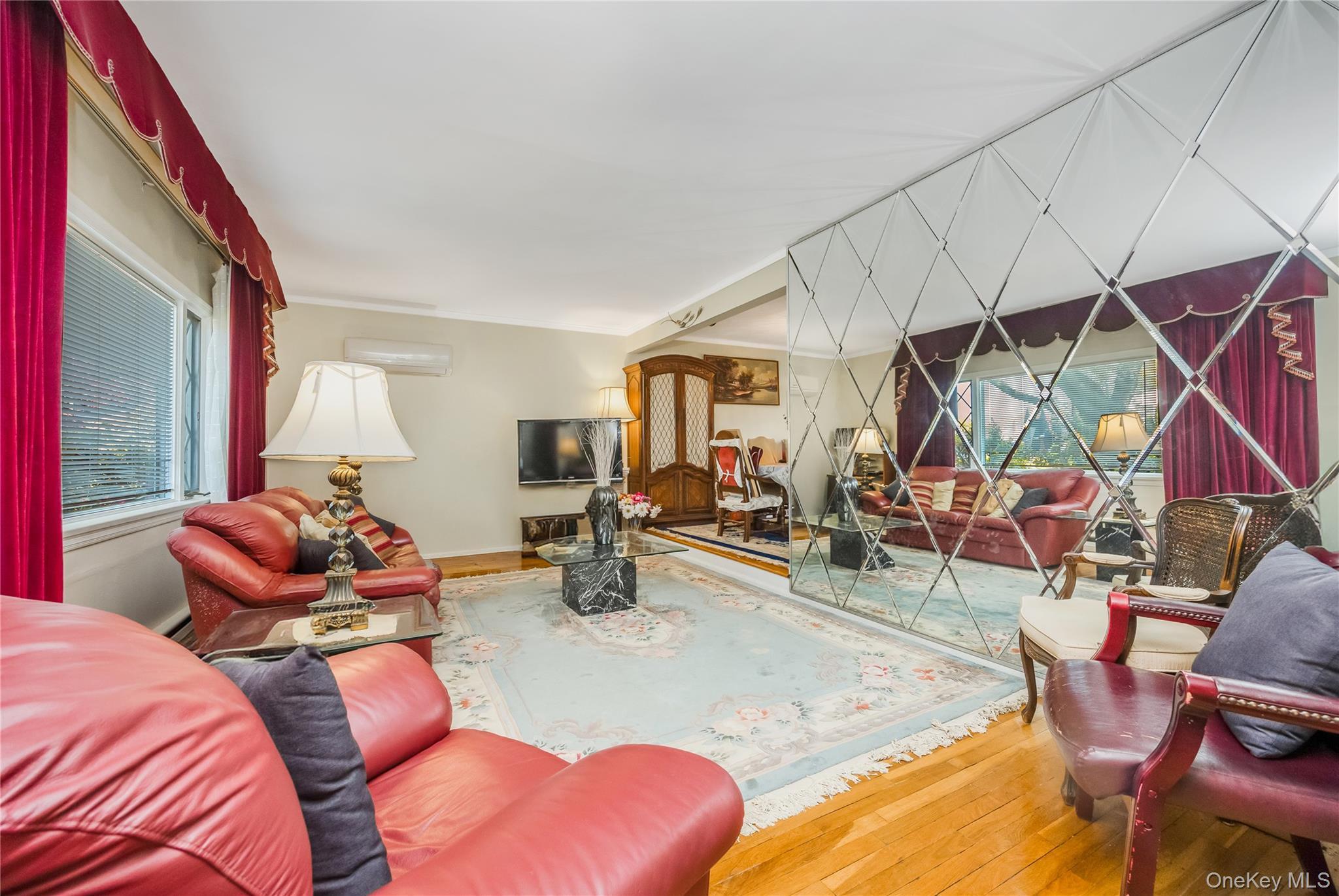 Single Family Leanore  Suffolk County, NY 11735, MLS-995273-4