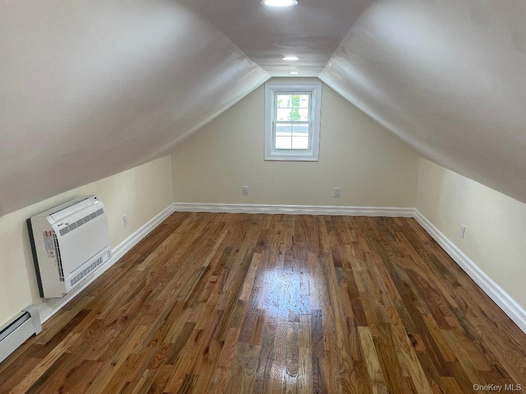 Single Family Clarence Bronx, NY 10465, MLS-995287-24