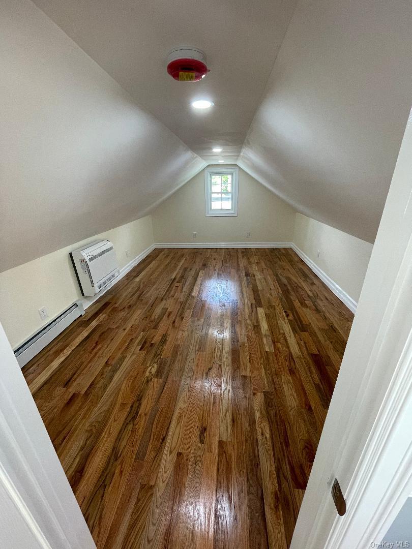 Single Family Clarence Bronx, NY 10465, MLS-995287-25