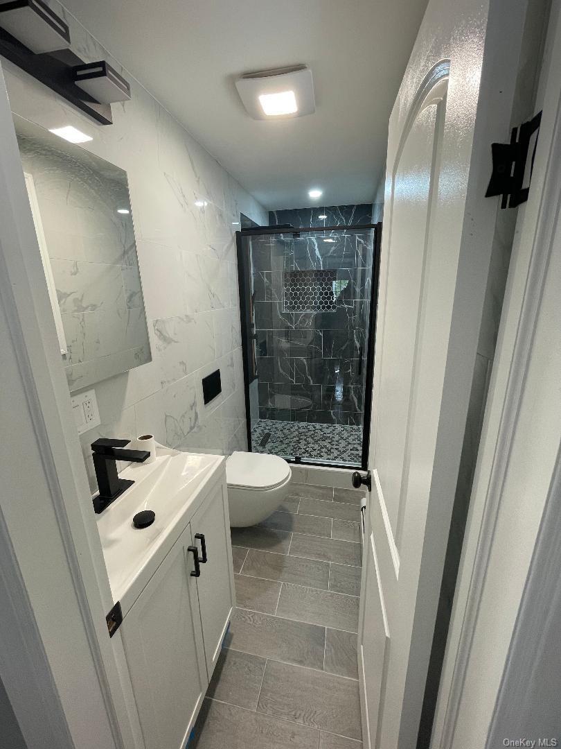 Single Family Clarence Bronx, NY 10465, MLS-995287-30