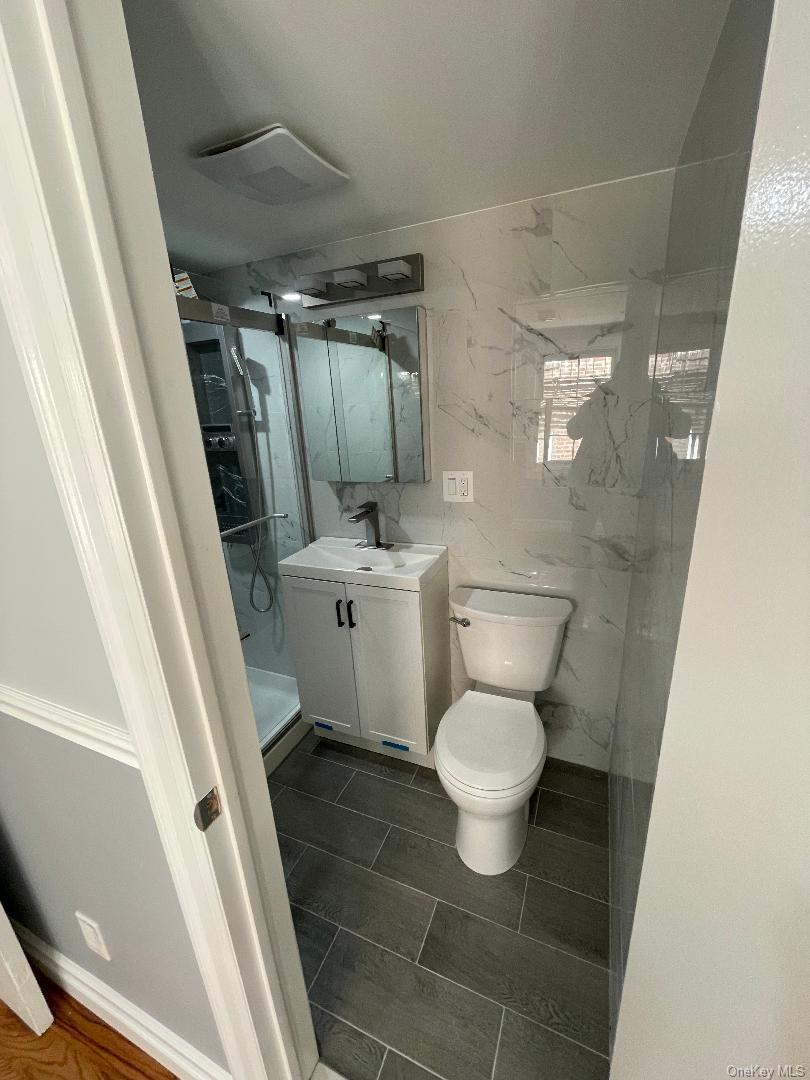 Single Family Clarence Bronx, NY 10465, MLS-995287-32