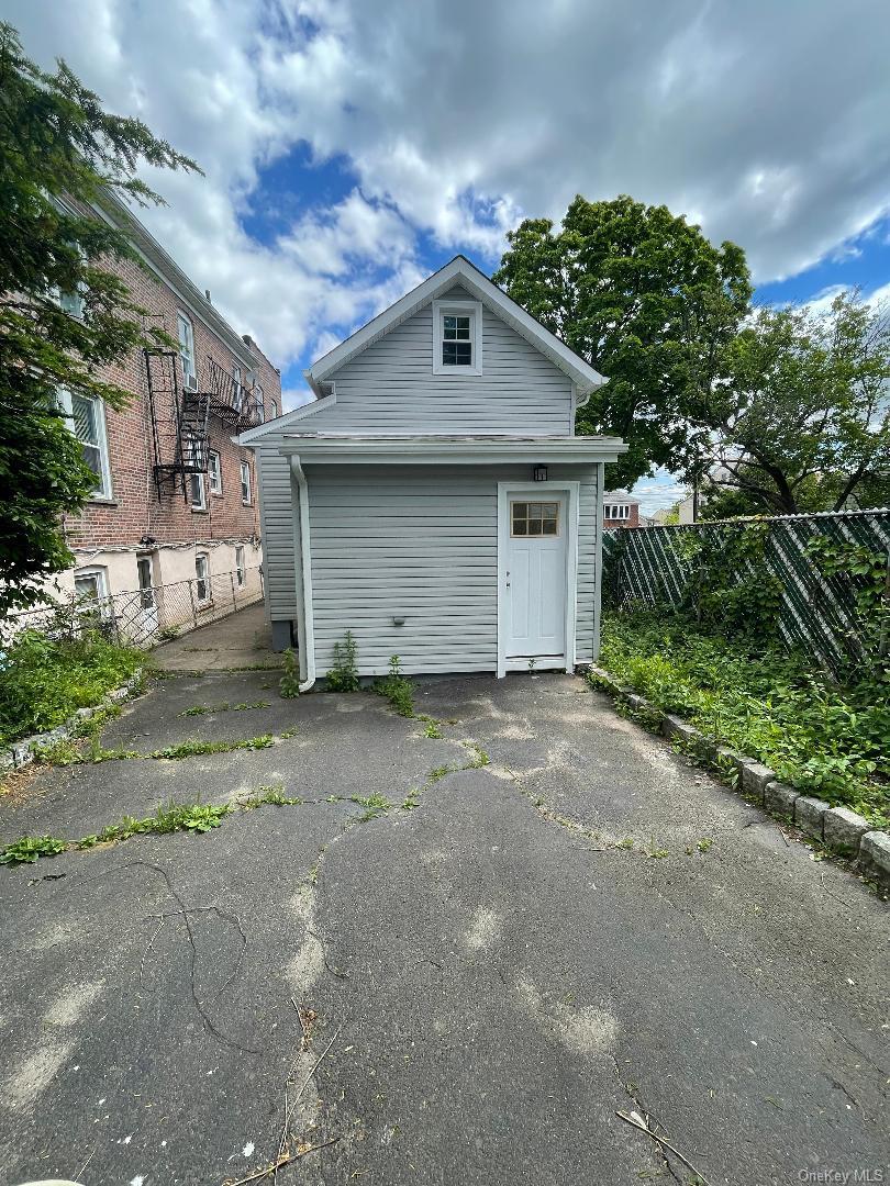 Single Family Clarence Bronx, NY 10465, MLS-995287-33
