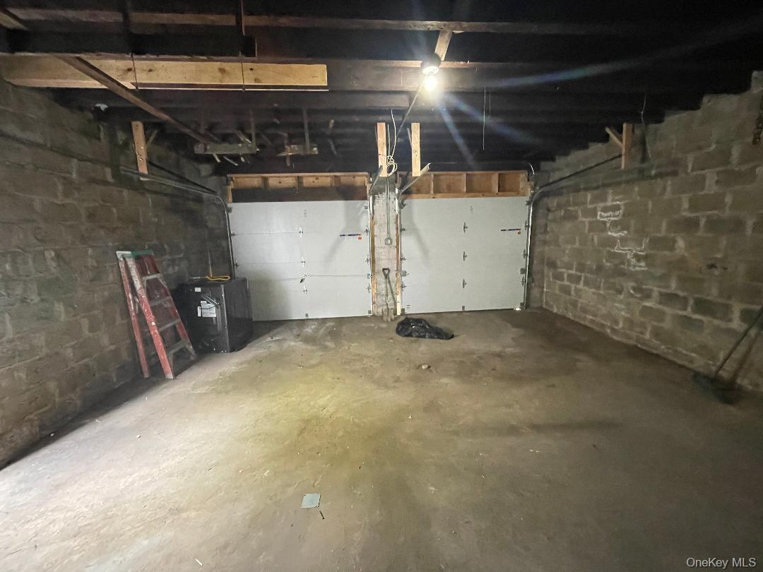 Single Family Clarence Bronx, NY 10465, MLS-995287-36